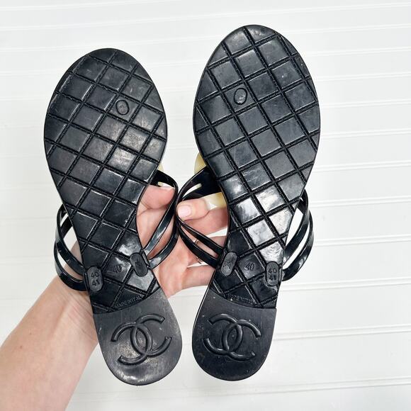Chanel Black Camellia Flower Rubber Flip Flops Sandals Logo Size 40 Jelly PVC - Picture 6 of 7